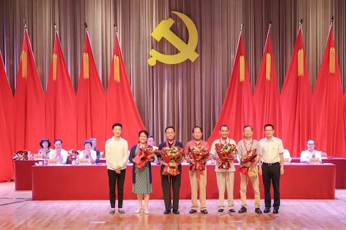 8ac6dc850602ed7e7c735947bfa3590